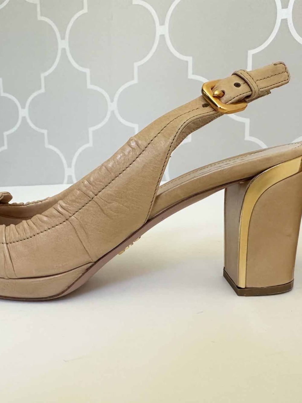 Prada Milano Nude Leather Flower Slingback Block Heel Pumps Sz 38 Italy RARE - Picture 6 of 10